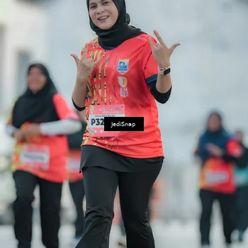 Runner Photo 5905340