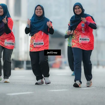 Runner Photo 5905372