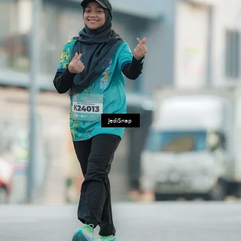 Runner Photo 5905455