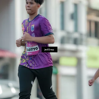 Runner Photo 5905484