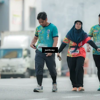 Runner Photo 5905494