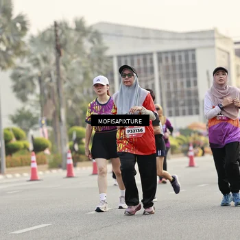 Runner Photo 5905501