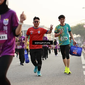Runner Photo 5905525