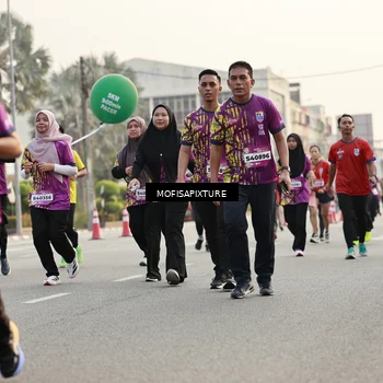 Runner Photo 5905549