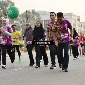 Runner Photo 5905561