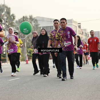Runner Photo 5905567