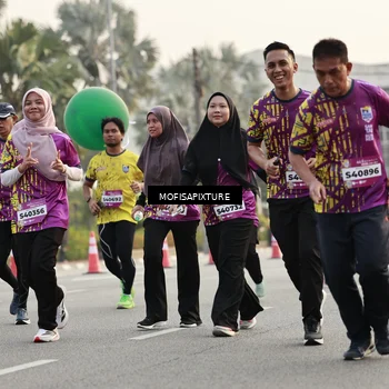 Runner Photo 5905578