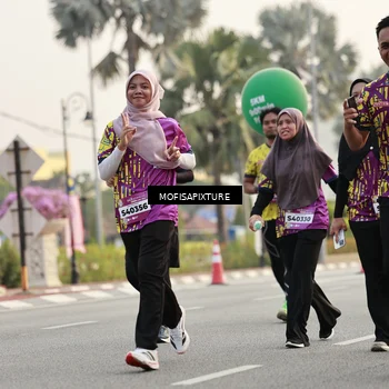 Runner Photo 5905590