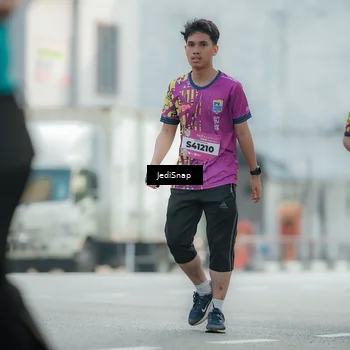Runner Photo 5905603