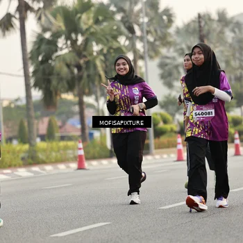 Runner Photo 5905660