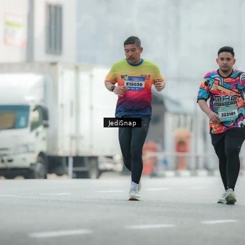 Runner Photo 5905671