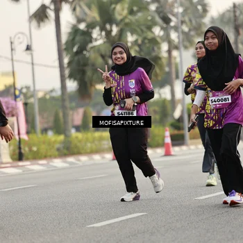 Runner Photo 5905673