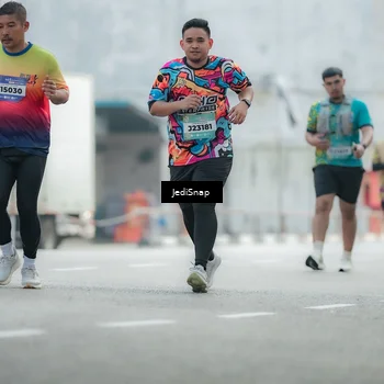 Runner Photo 5905684