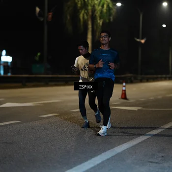 Runner Photo 5905750