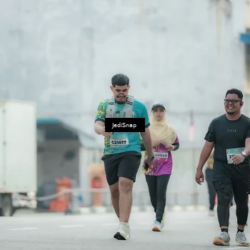 Runner Photo 5905756