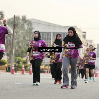 Runner Photo 5905792