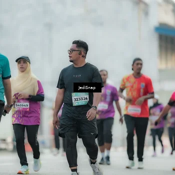 Runner Photo 5905810