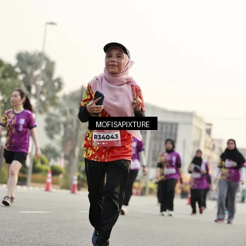 Runner Photo 5905824