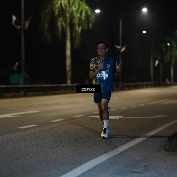 Runner Photo 5905845