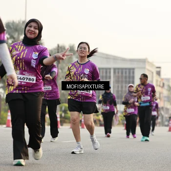 Runner Photo 5905862
