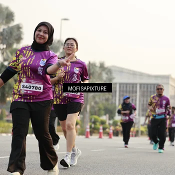 Runner Photo 5905873