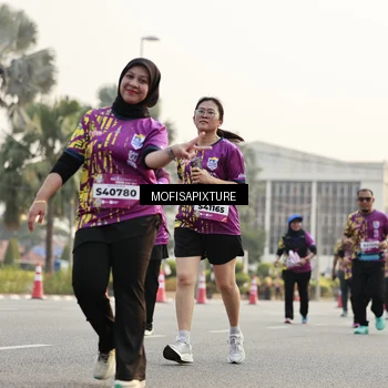 Runner Photo 5905874