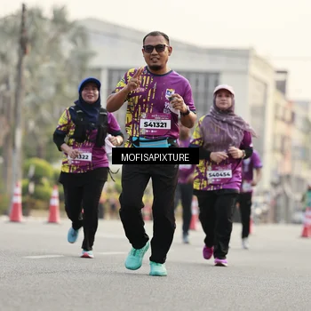 Runner Photo 5905876