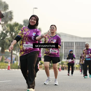 Runner Photo 5905880
