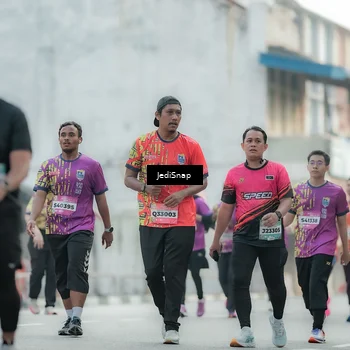Runner Photo 5905884