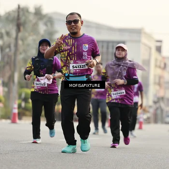 Runner Photo 5905885
