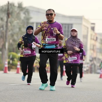 Runner Photo 5905888