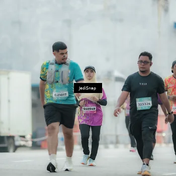 Runner Photo 5905889