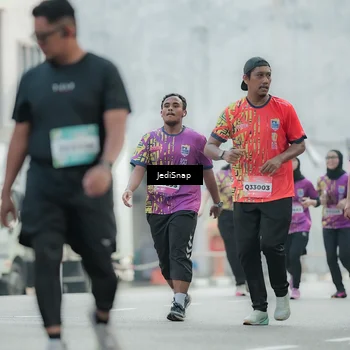 Runner Photo 5905896