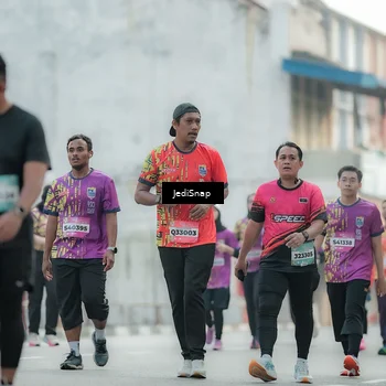 Runner Photo 5905900