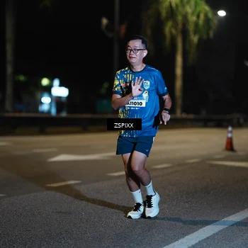 Runner Photo 5905905