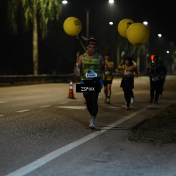 Runner Photo 5905923