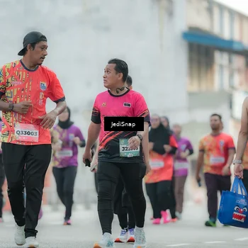 Runner Photo 5905930