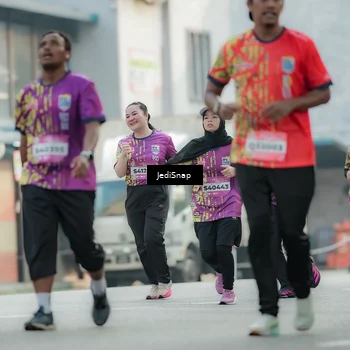 Runner Photo 5905941