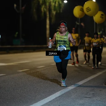 Runner Photo 5905962