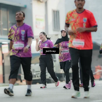 Runner Photo 5905965