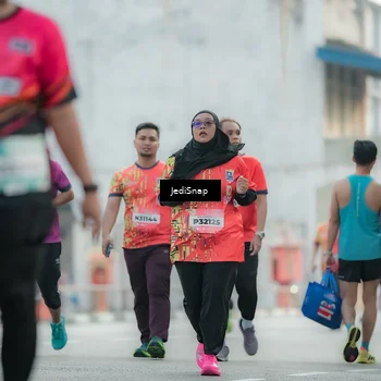 Runner Photo 5905977