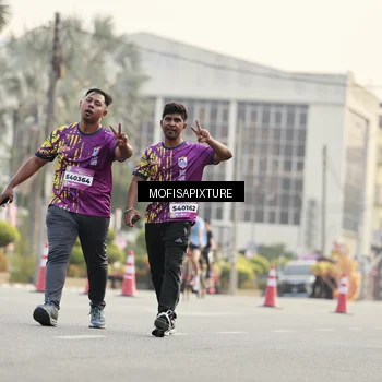 Runner Photo 5905992