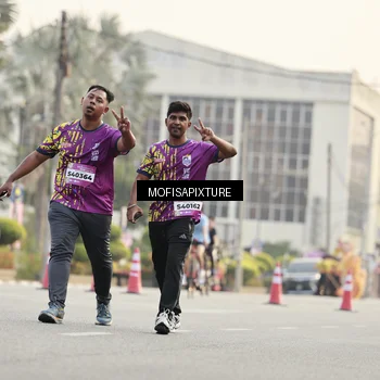 Runner Photo 5905995