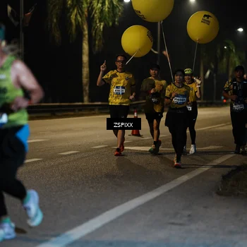 Runner Photo 5906004