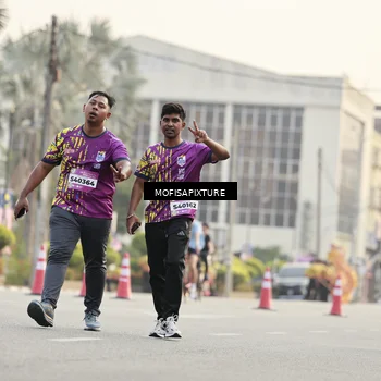 Runner Photo 5906020