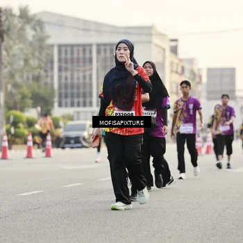 Runner Photo 5906055