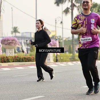 Runner Photo 5906101