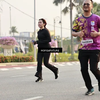 Runner Photo 5906157