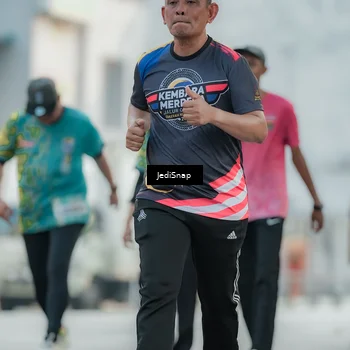 Runner Photo 5906183