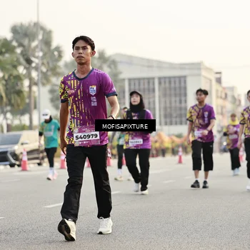 Runner Photo 5906198